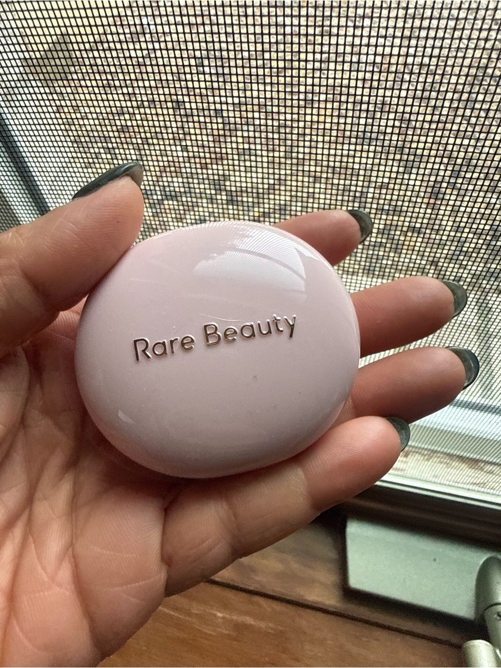 Benefit Compact Blush Case in Soft Pink